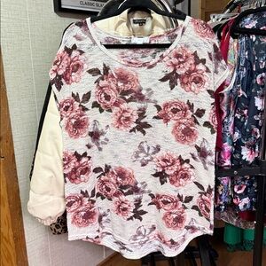 8-SHO XL Flowers Beige Blouse